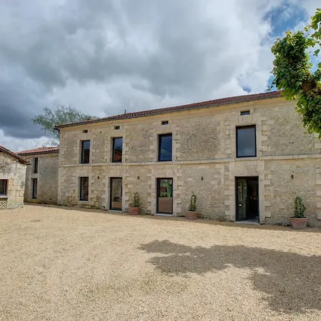 Le Domaine De La Feredie 빌라